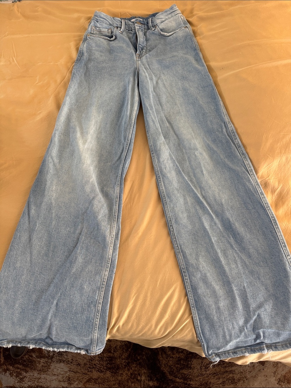 Good American “good skate”Light Blue Skate baggy-Leg Jeans